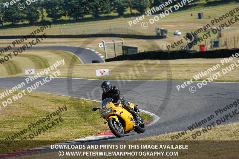cadwell park;cadwell park photographs;cadwell trackday photographs;enduro digital images;event digital images;eventdigitalimages;peter wileman photography;racing digital images;trackday digital images;trackday photos